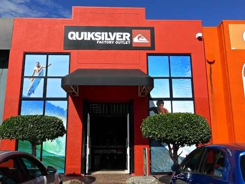 Photo: Quiksilver, DC Shoes Outlet